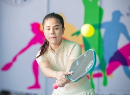 Chị Thu Hà
