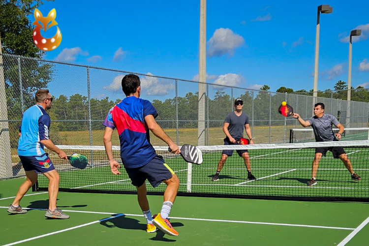 Ai là người được ghi điểm trong pickleball