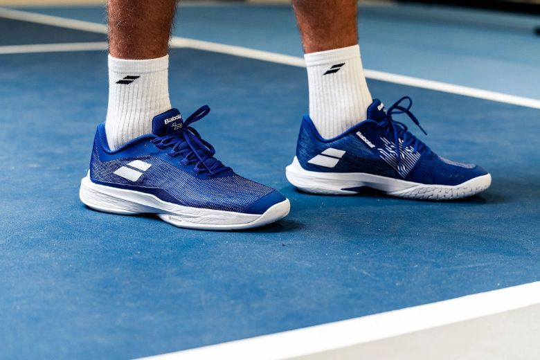Vì sao nên sử dụng giày Pickleball chuyên dụng?